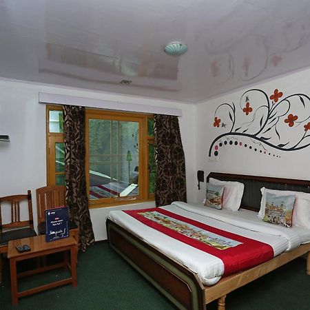 Oyo Flagship Hotel Palace Pahalgām Kültér fotó